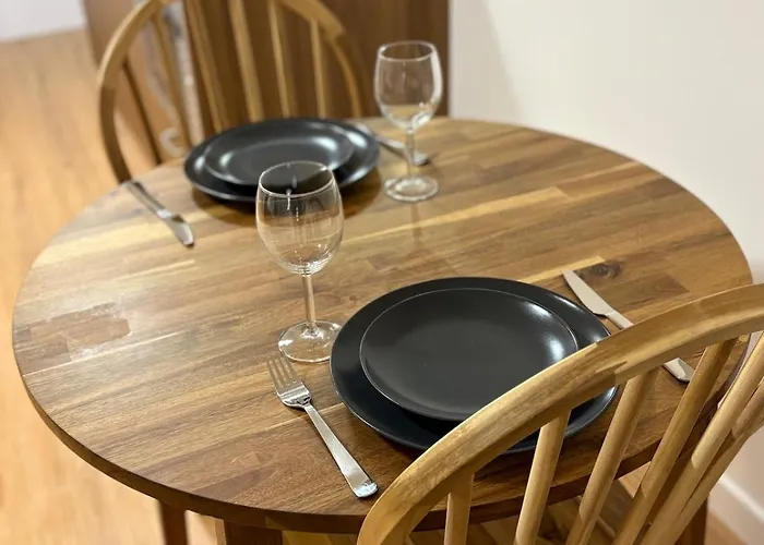 Cozy Urban Cocoon With Mezzanine Fives Metro