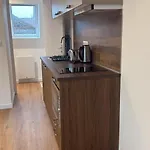 Apartamento Cozy Urban Cocoon With Mezzanine Fives Metro Lila